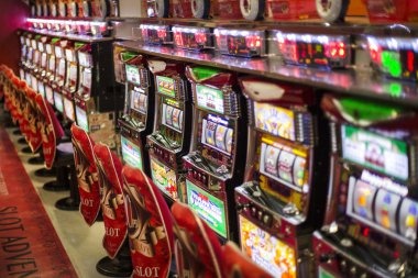 Grid kategori permainan mabukwin menampilkan esports, live dealer, dan slot dalam satu tampilan